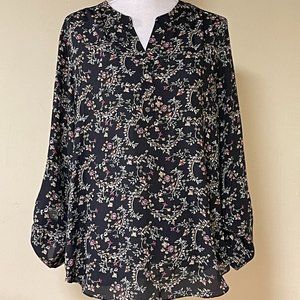Zac & Rachel Large black semi sheer blouse